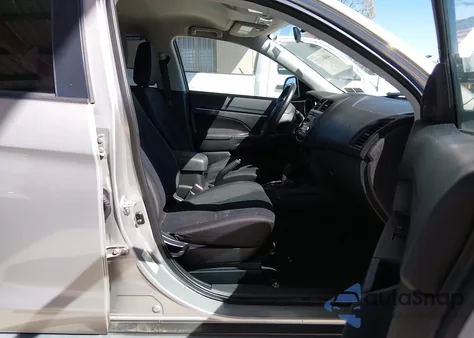 2015 Mitsubishi Outlander Sport Es z USA, uszkodzony, nr VIN 4A4AR3AW7FE049408